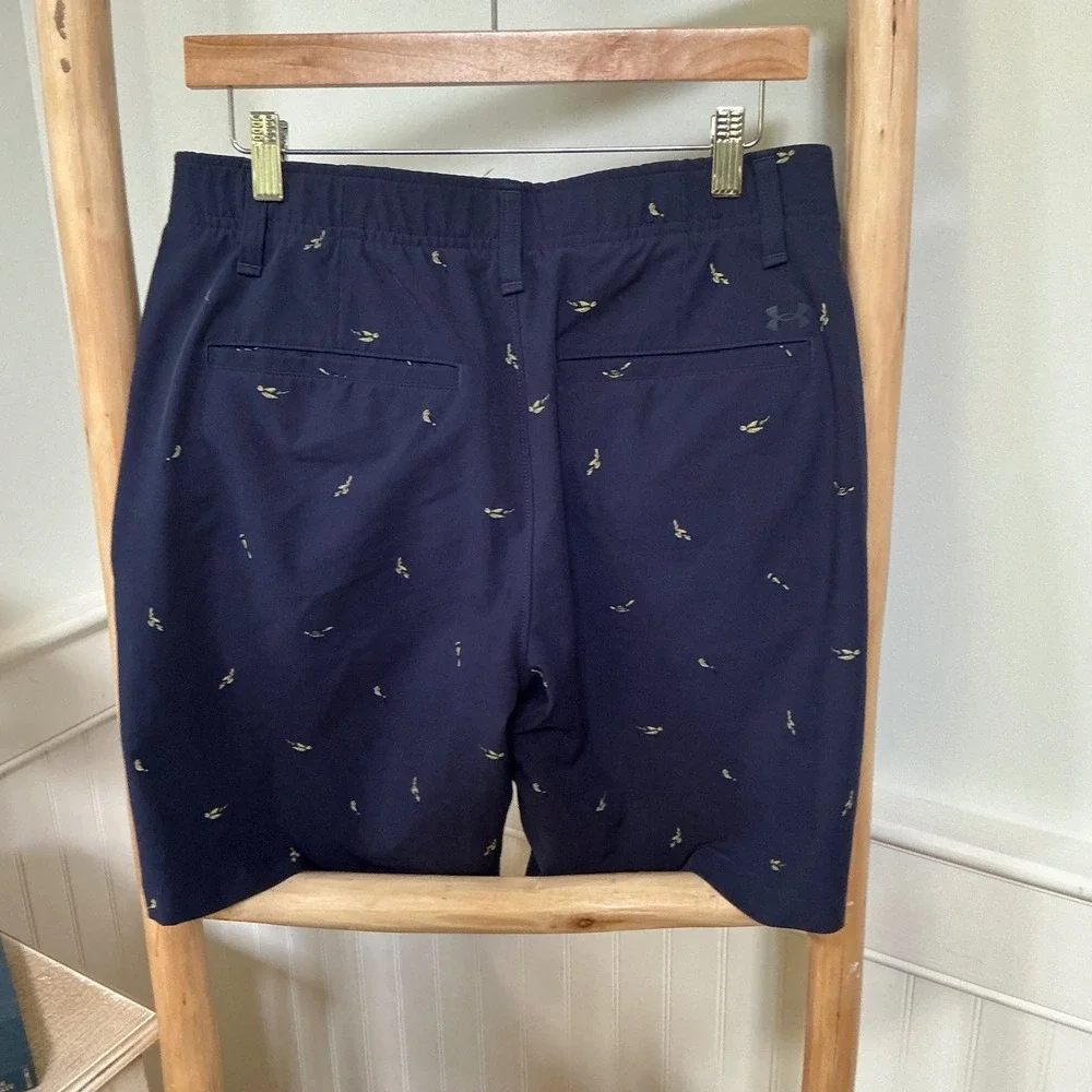 Under Armour Mens Navy Blue Bird Print Golf Shorts Size 32 Performance Stretch
